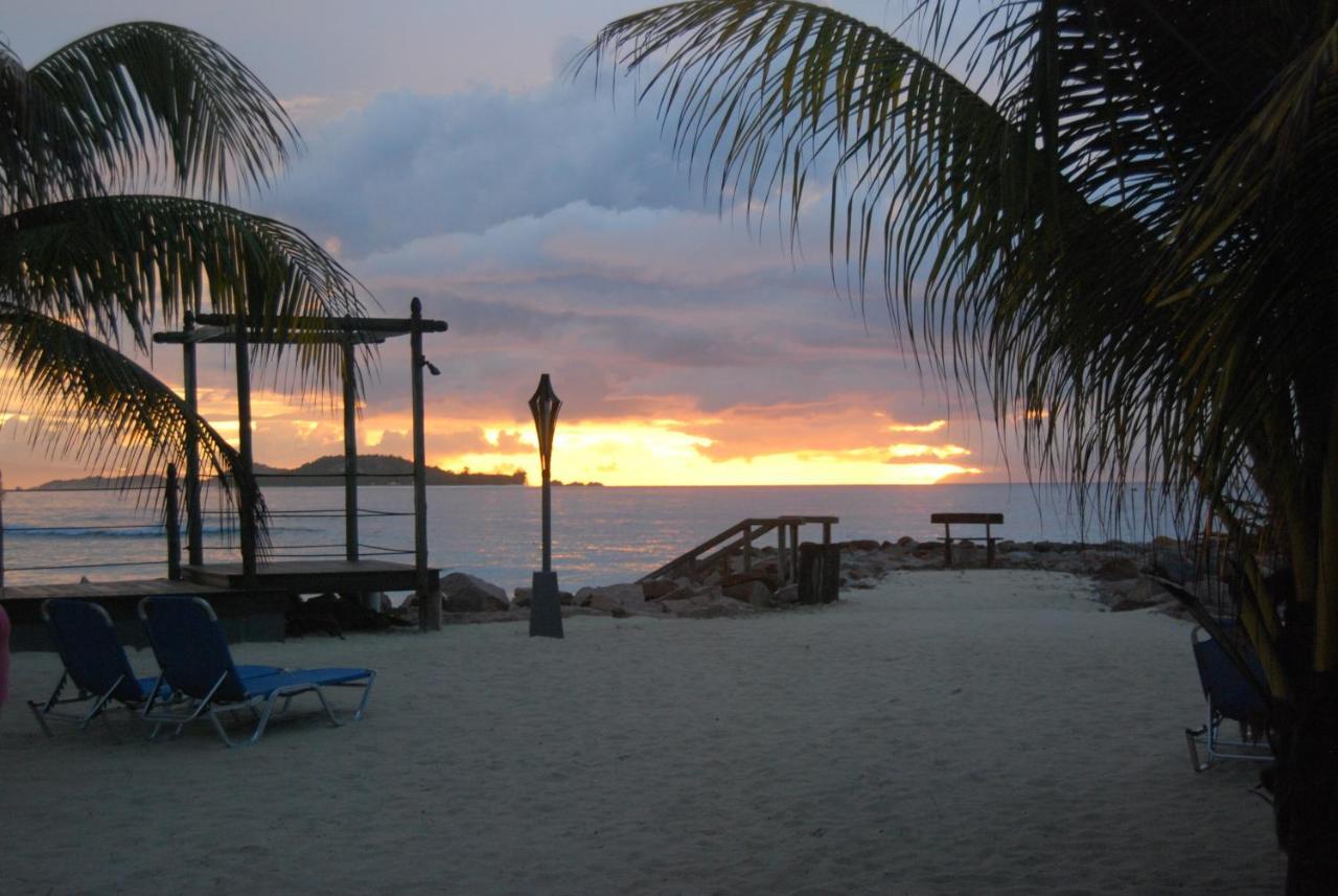 The Islander Hotel Grand Anse  Exterior foto