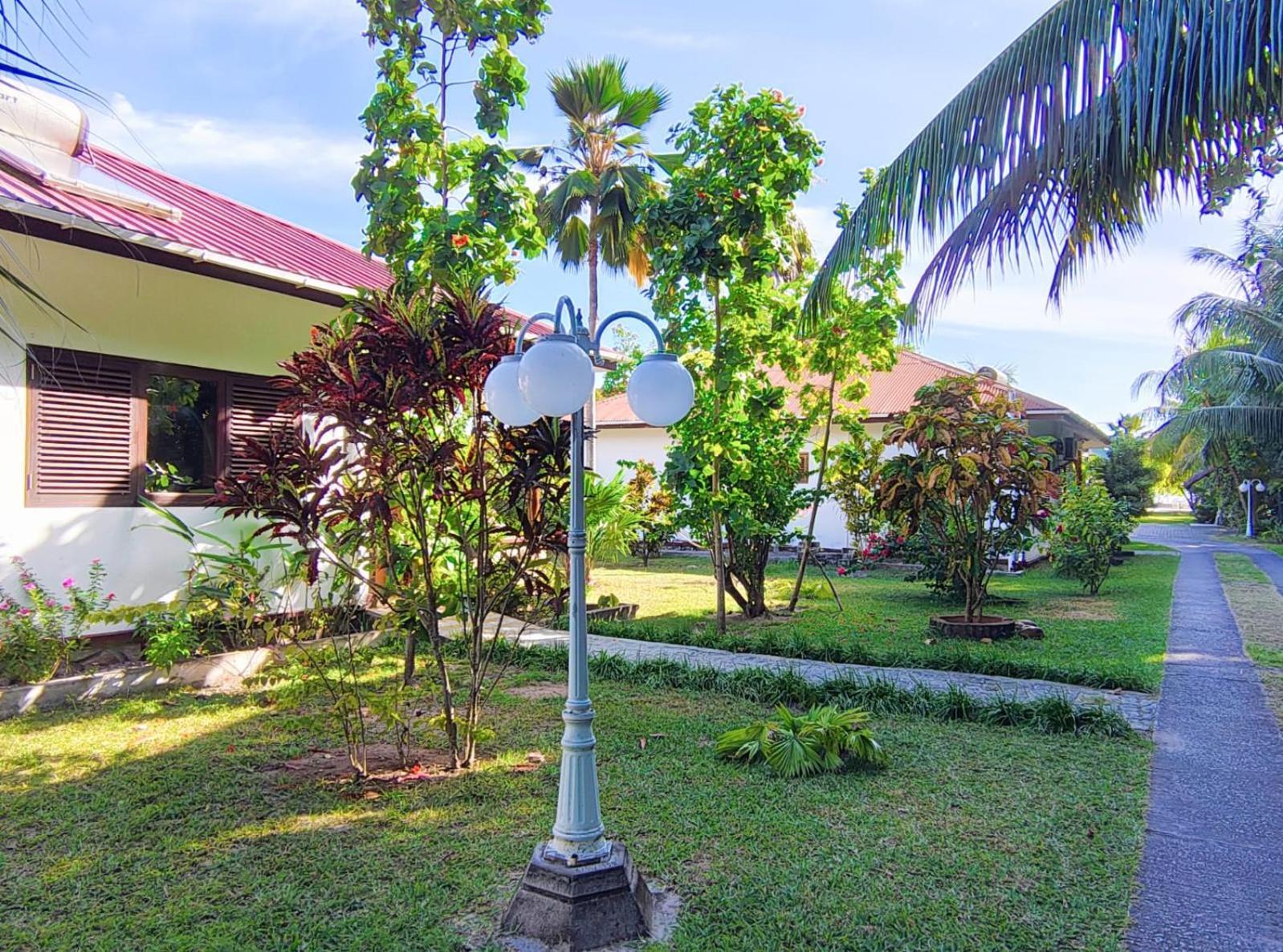 The Islander Hotel Grand Anse  Exterior foto