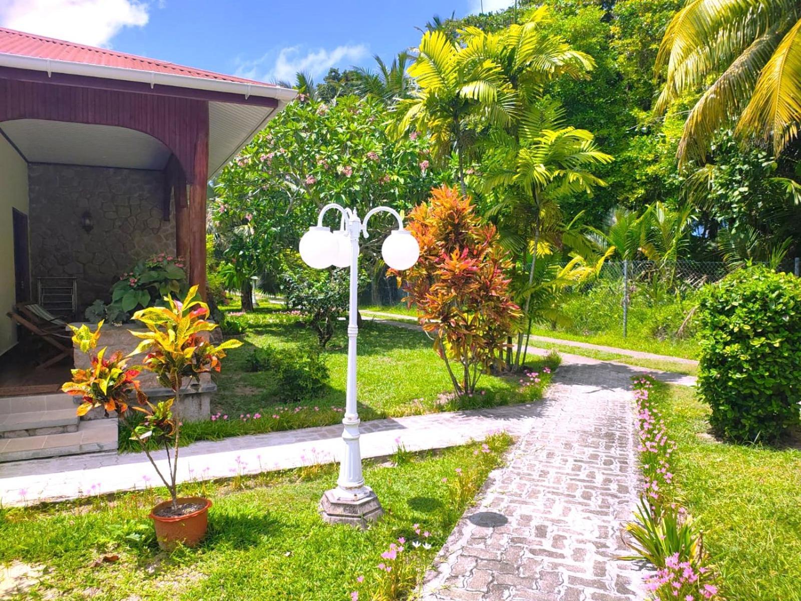 The Islander Hotel Grand Anse  Exterior foto